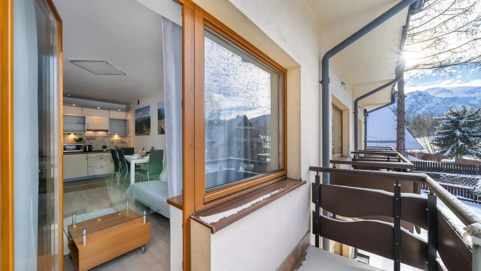 Tatraholiday - Apartament Pod Wierchami 자코파네 0*,  폴란드